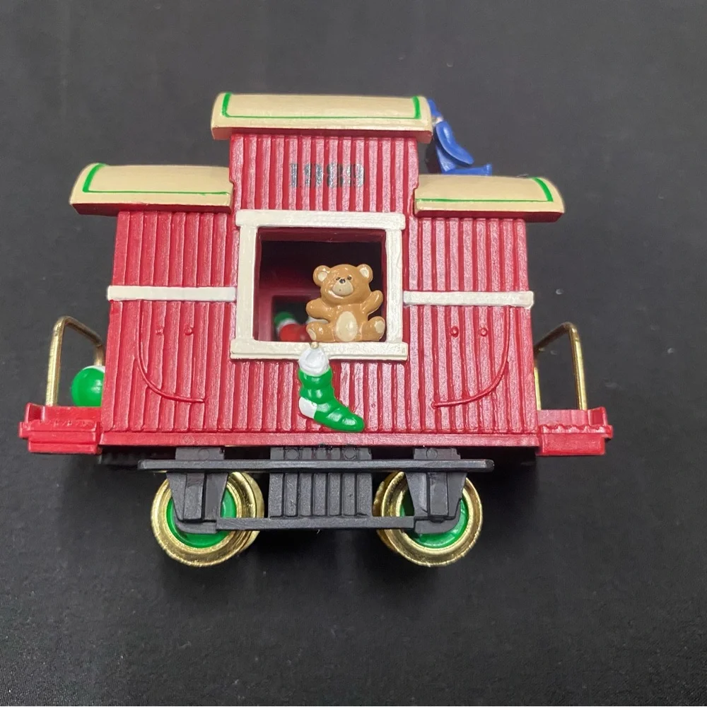 Christmas Caboose Santa train ornament 1989 vintage holiday keepsake bear